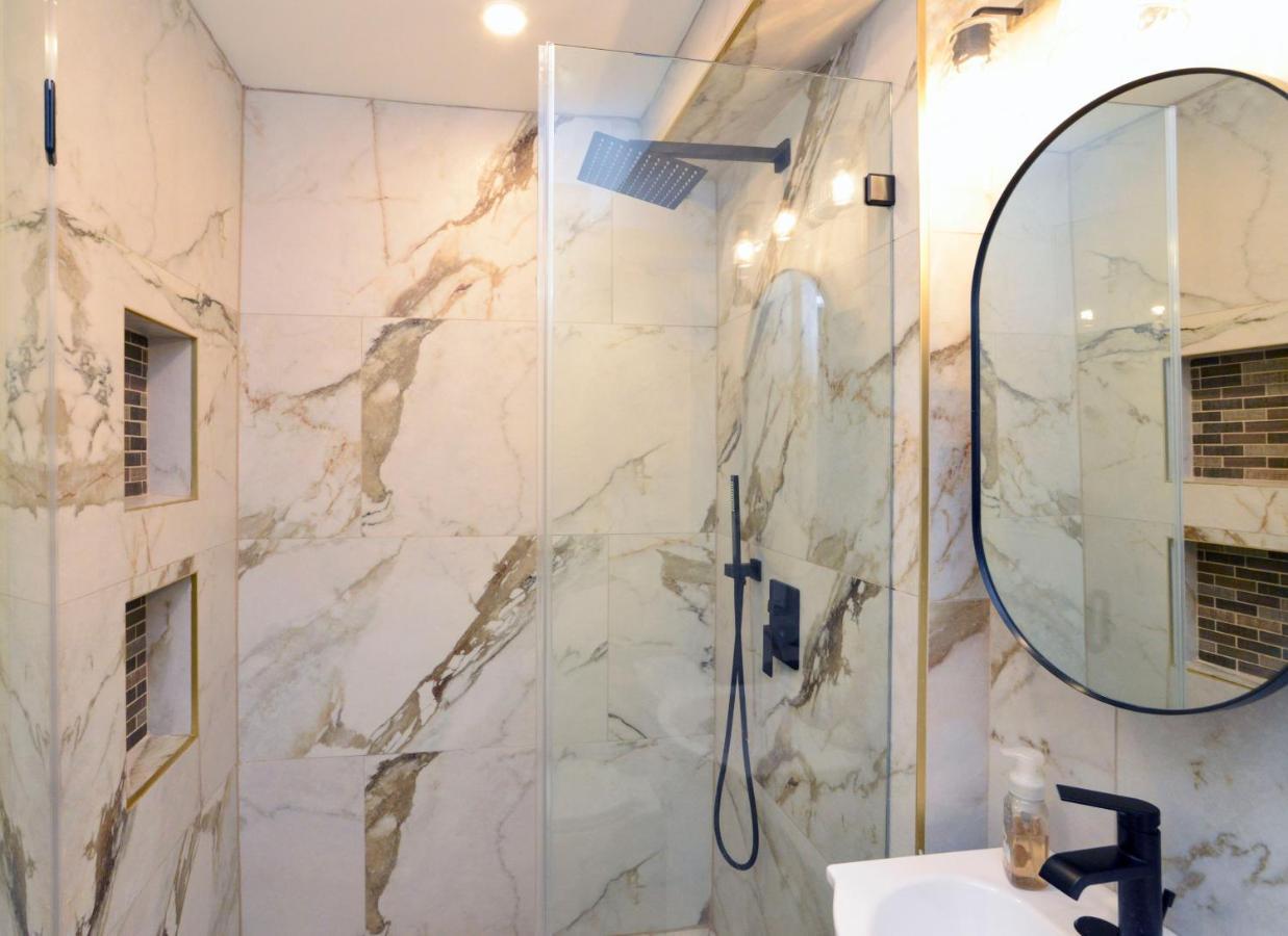 Modern Two Bedroom Condo - Boston Stoneham Luaran gambar