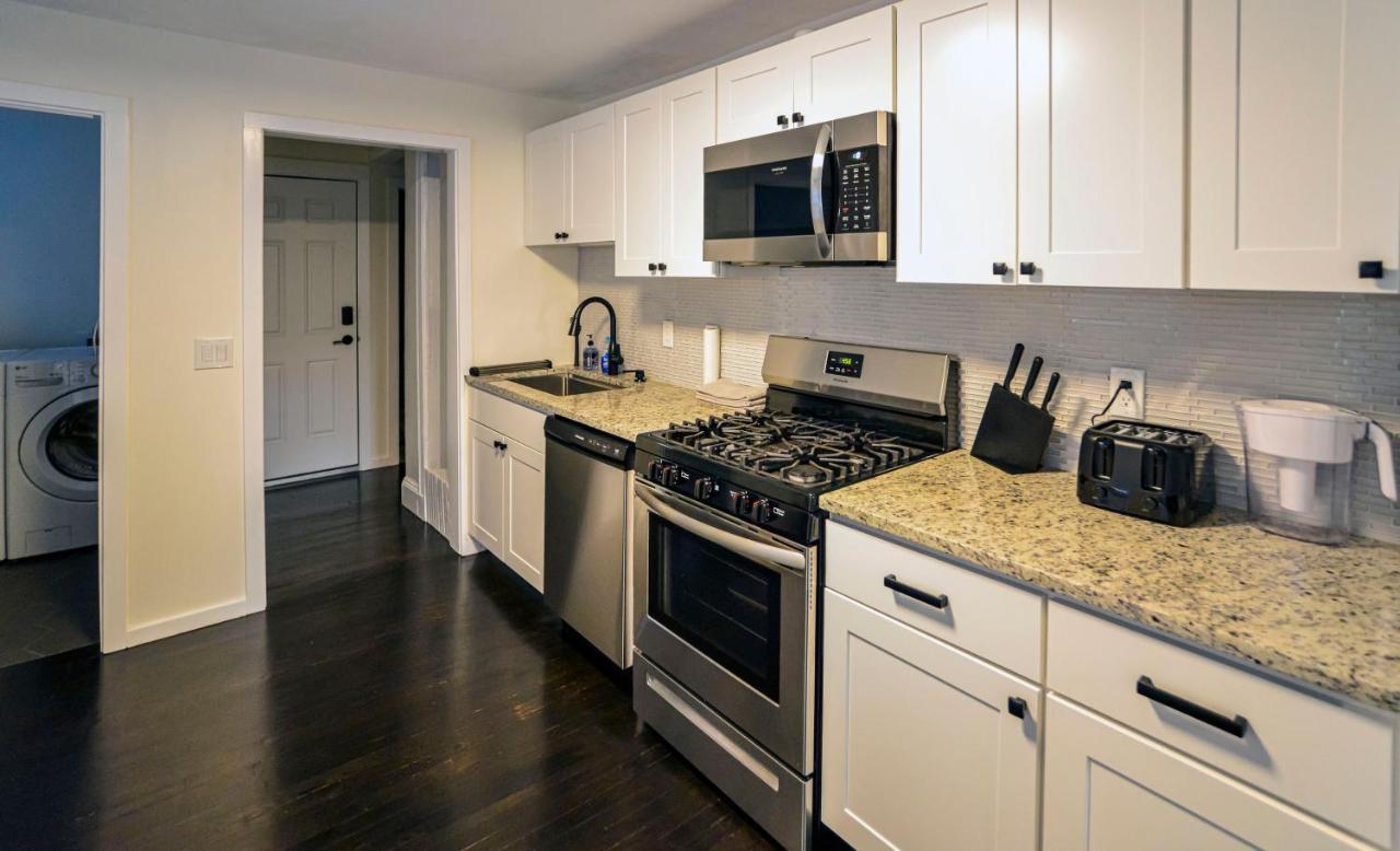 Modern Two Bedroom Condo - Boston Stoneham Luaran gambar