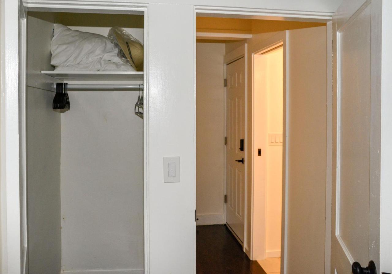 Modern Two Bedroom Condo - Boston Stoneham Luaran gambar