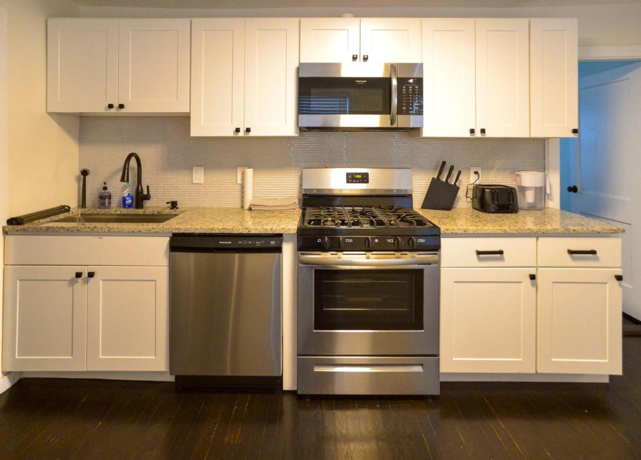 Modern Two Bedroom Condo - Boston Stoneham Luaran gambar
