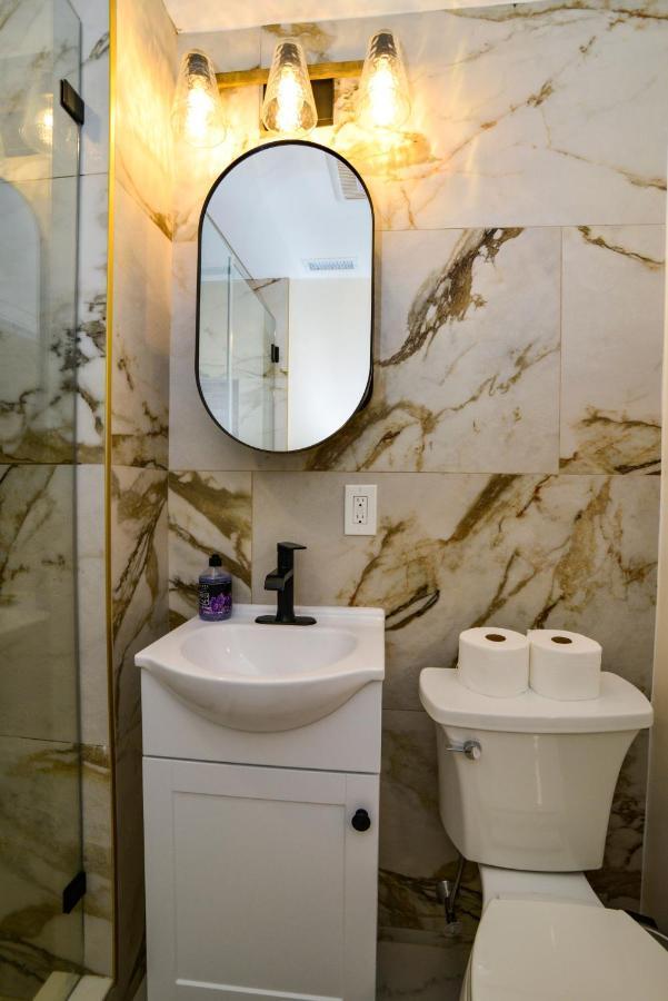 Modern Two Bedroom Condo - Boston Stoneham Luaran gambar