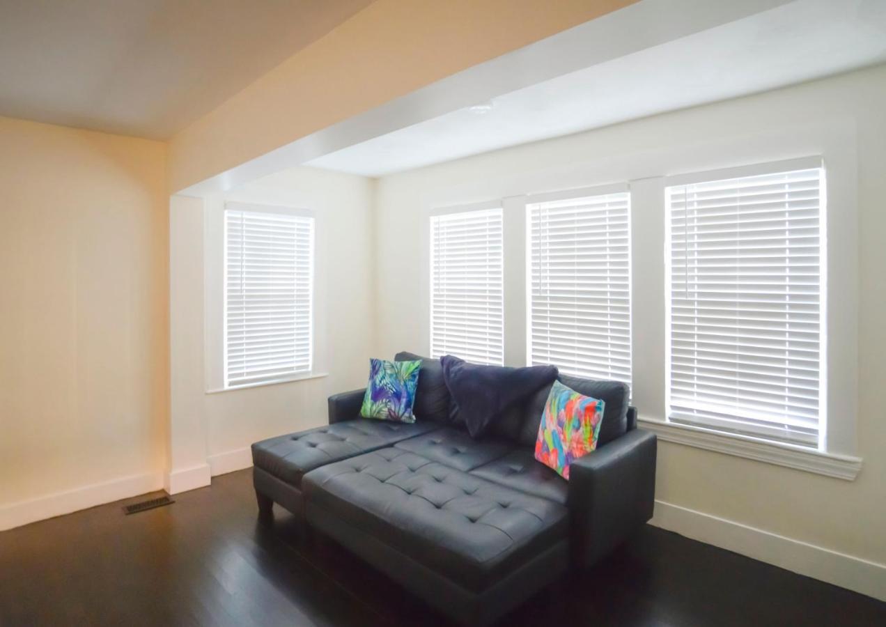 Modern Two Bedroom Condo - Boston Stoneham Luaran gambar