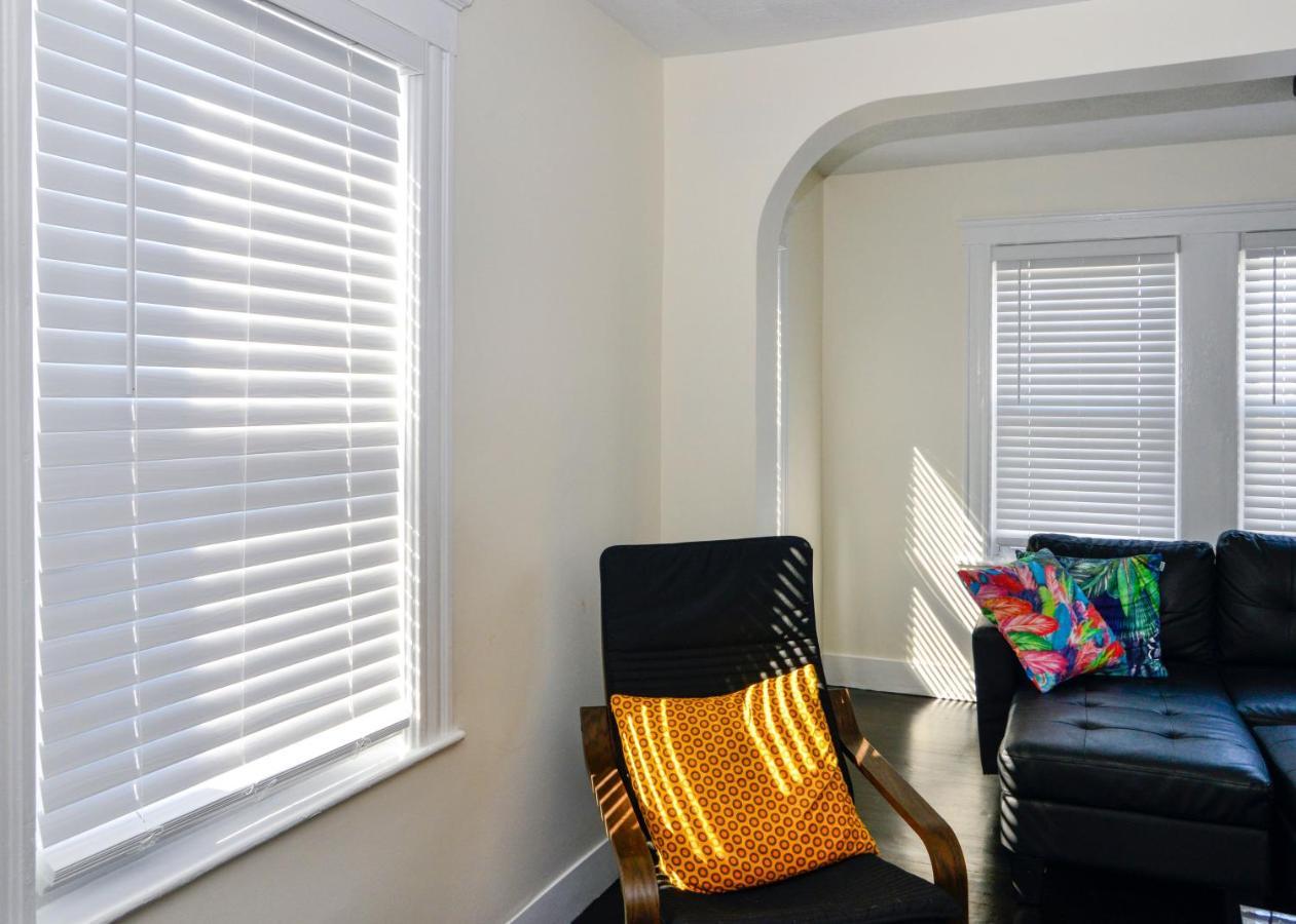 Modern Two Bedroom Condo - Boston Stoneham Luaran gambar