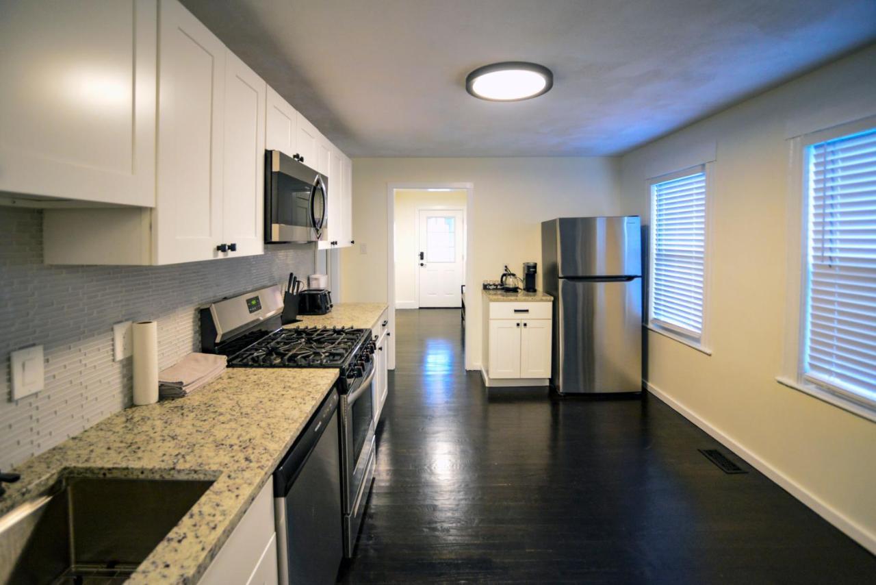 Modern Two Bedroom Condo - Boston Stoneham Luaran gambar
